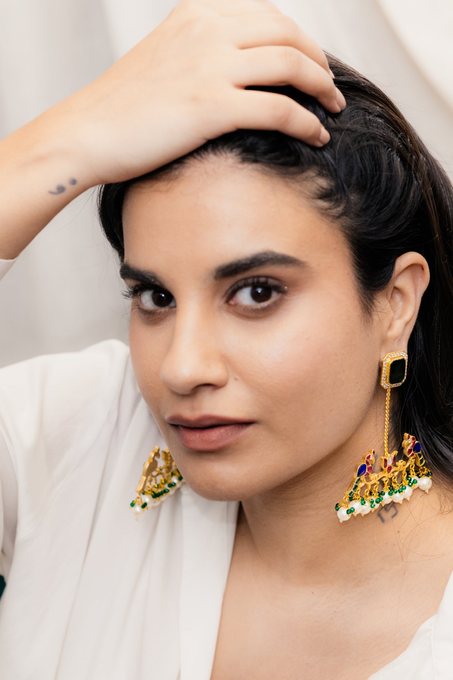 Mor Emerald Danglers