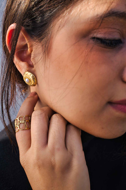 Hollow Gold Bands