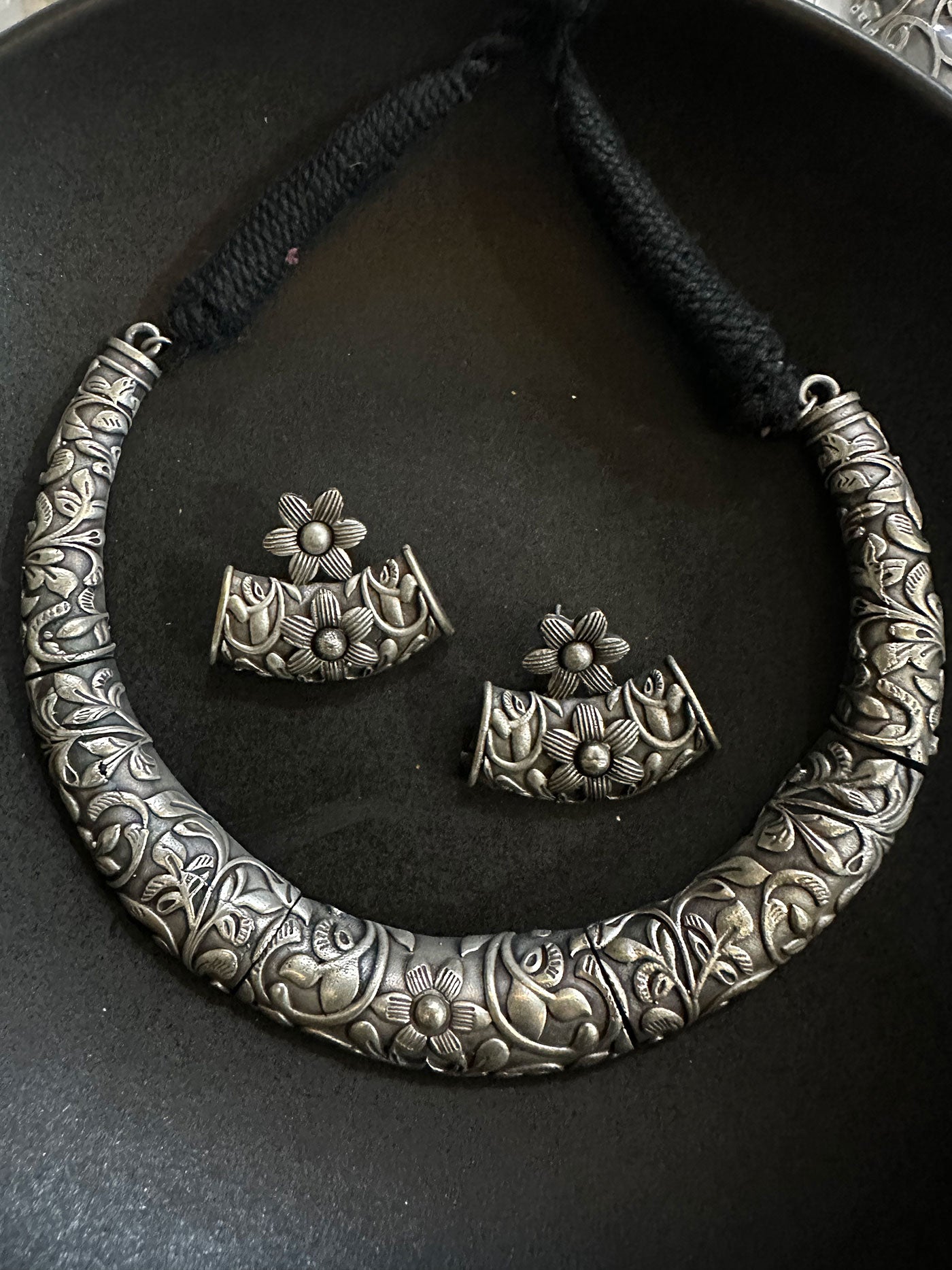 Kairavi Hasli Set