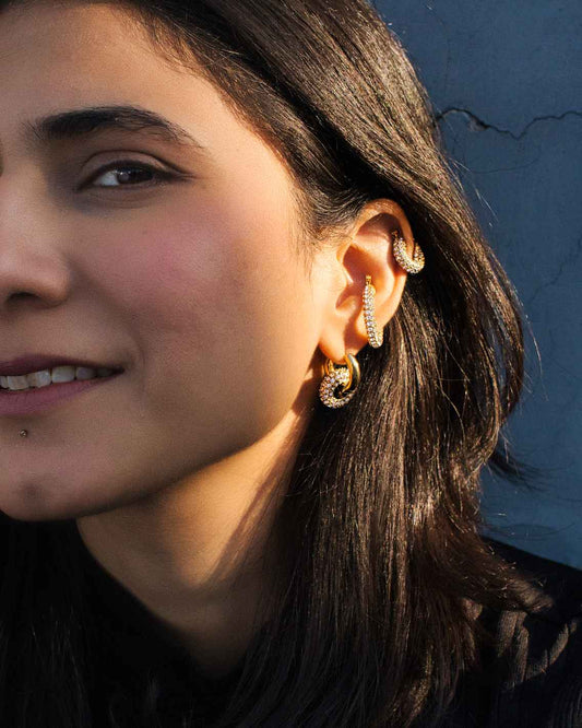 Clara hoops
