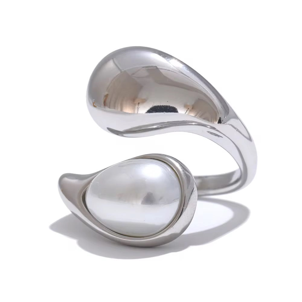 Pearl Drop Hug Ring