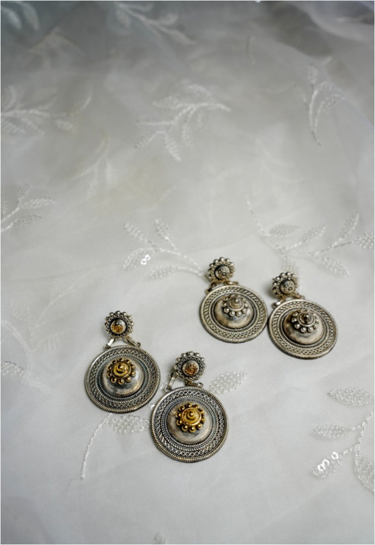Taru Earrings
