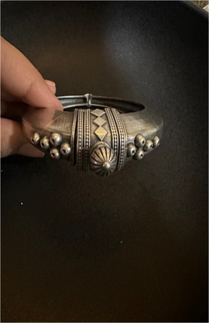 Vanhi Bangle