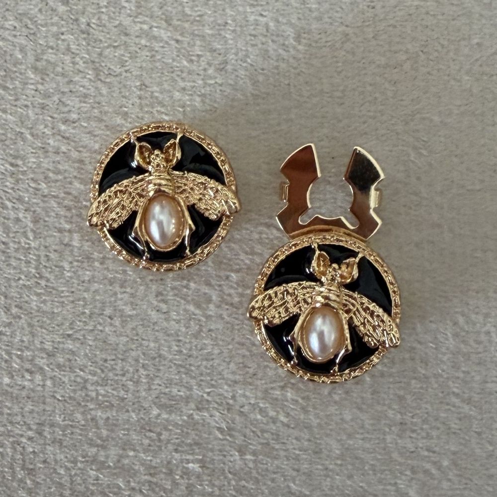 Beelina Mini Button Covers