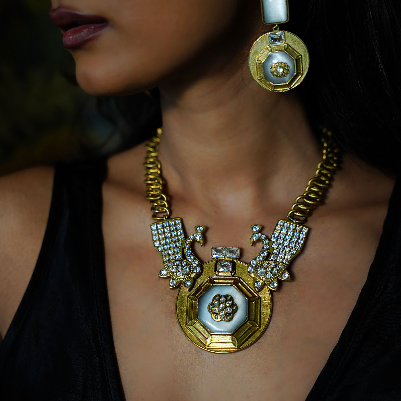 Indira Collar Neck Piece