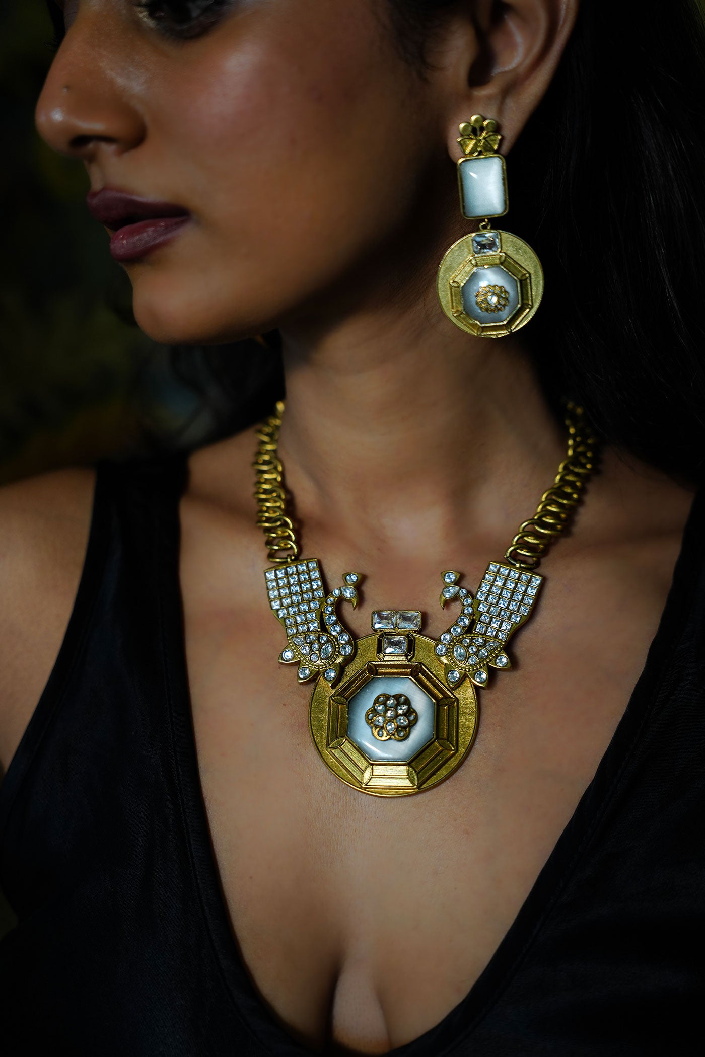 Indira Collar Neck piece