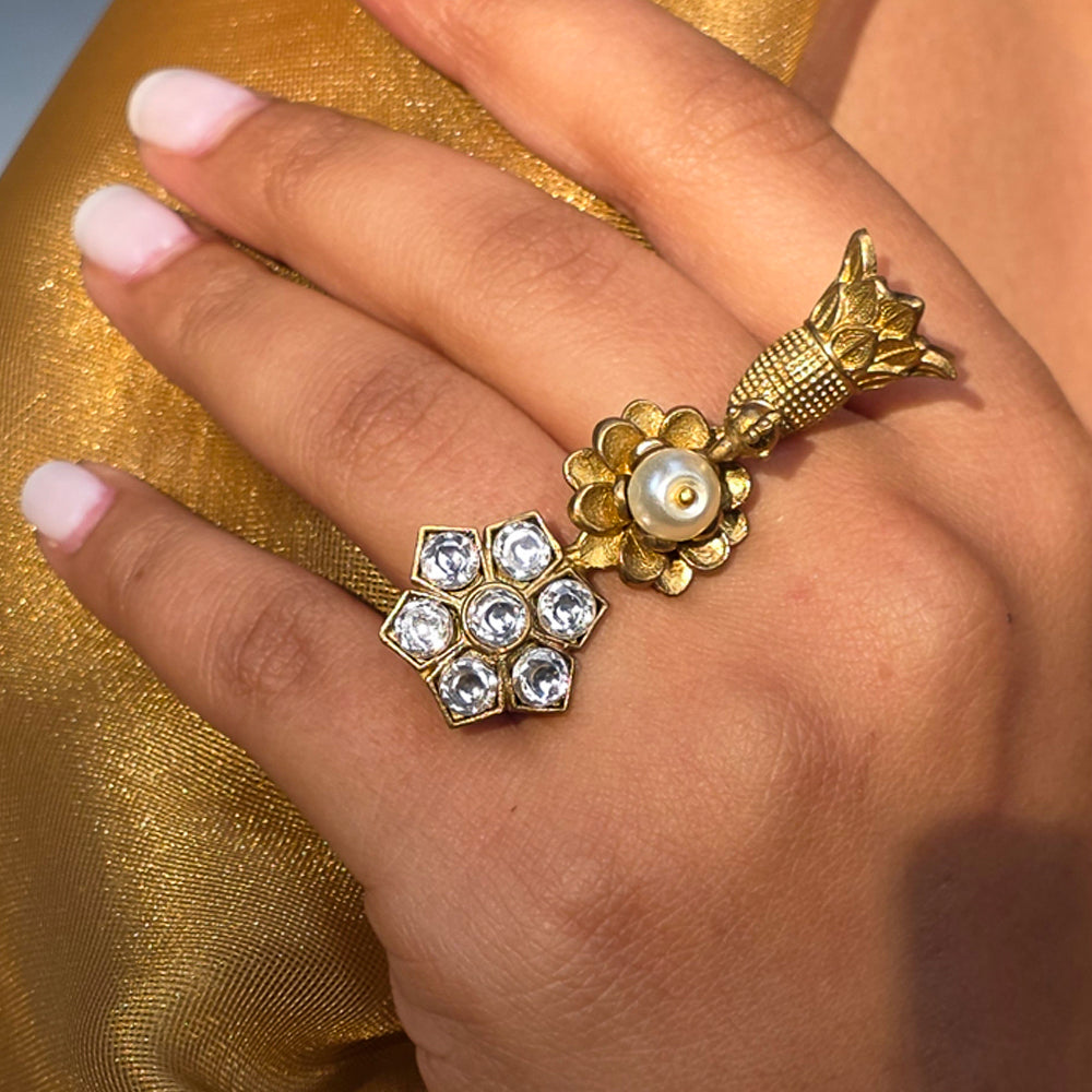 Naaz Double Finger Ring