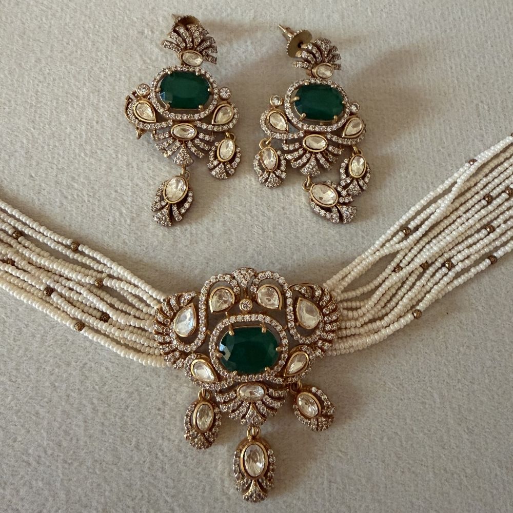 Tashya Choker set