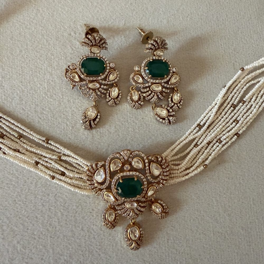 Tashya Choker set
