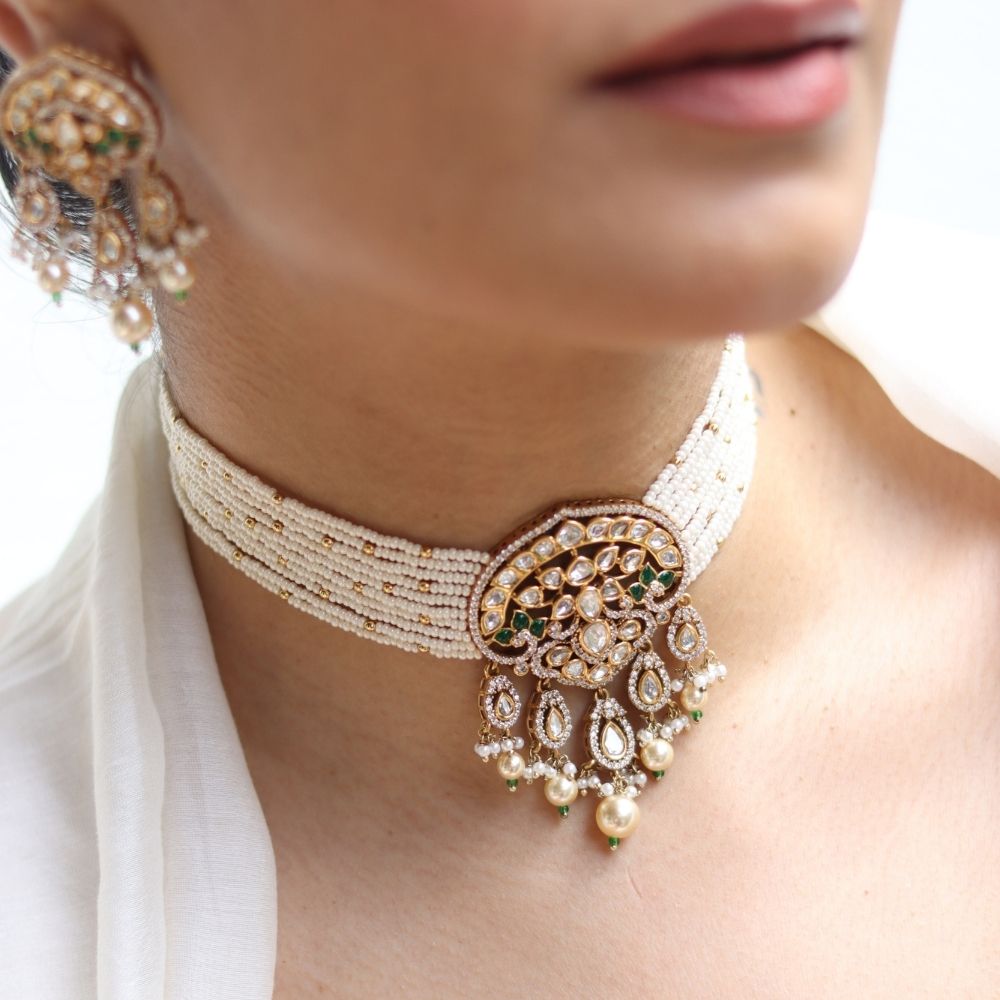Anam Choker set