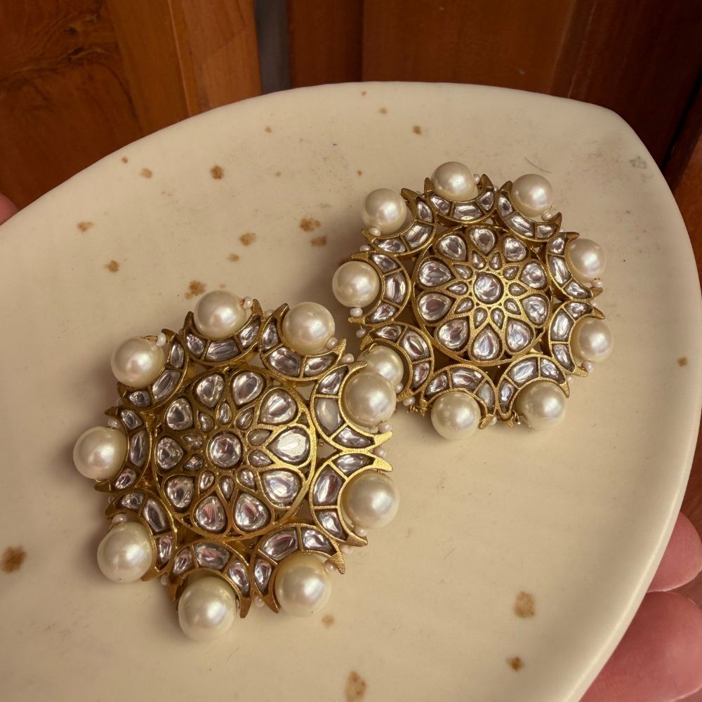 Chandani Studs