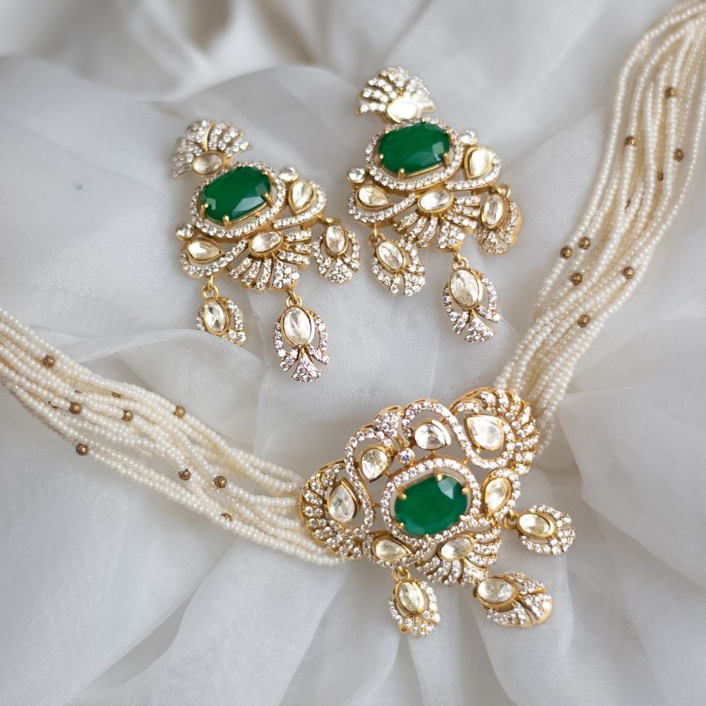 Tashya Choker set