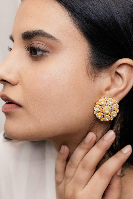 Baani studs