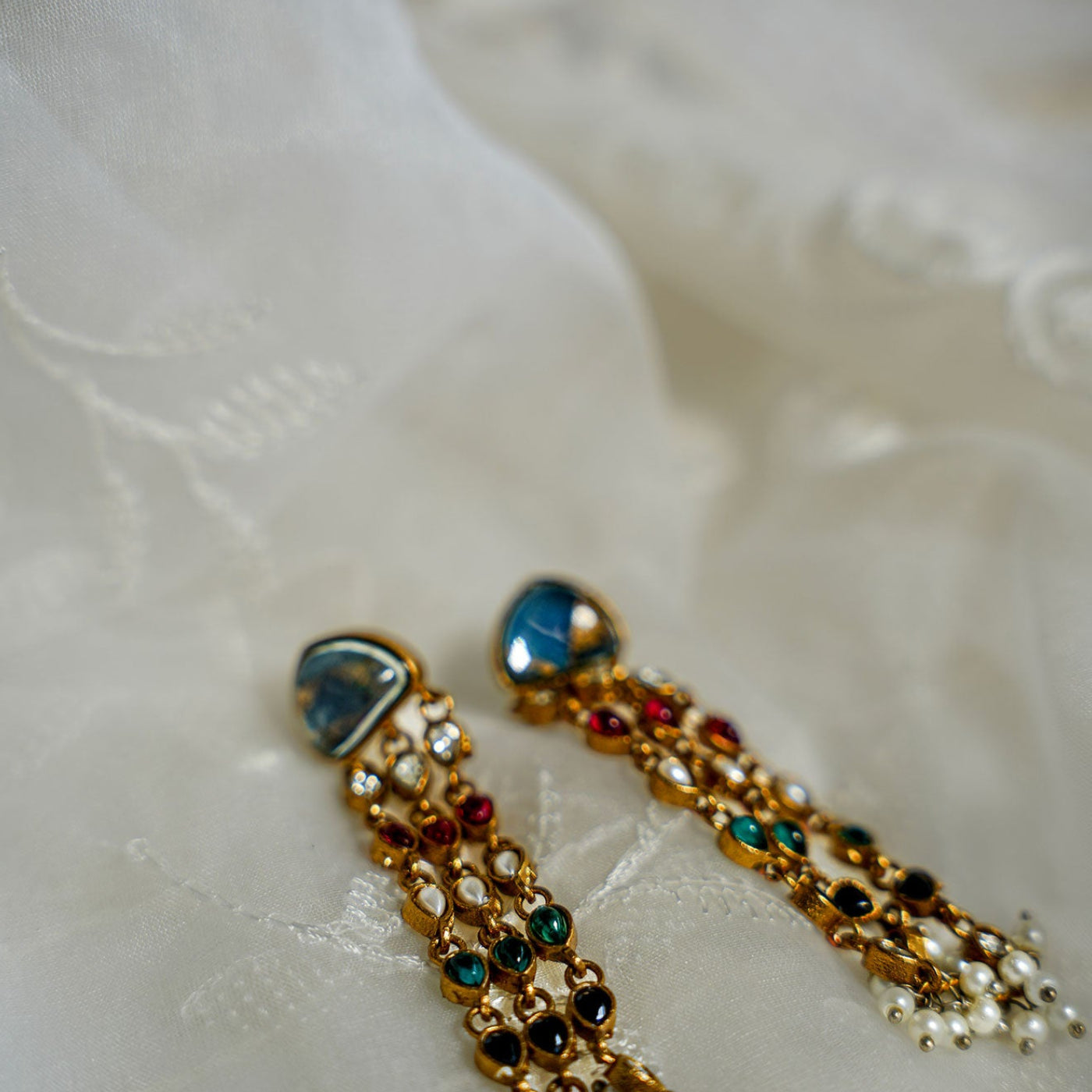 Raahi Earrings
