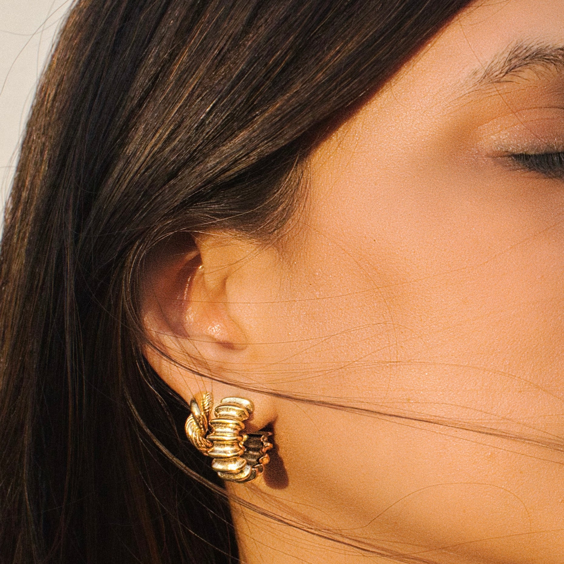 Wrinkled Half Hoops