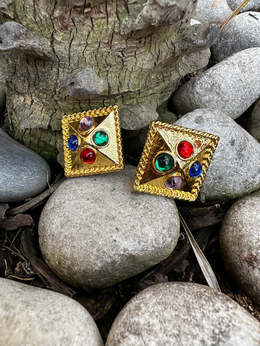 Zaza Studs