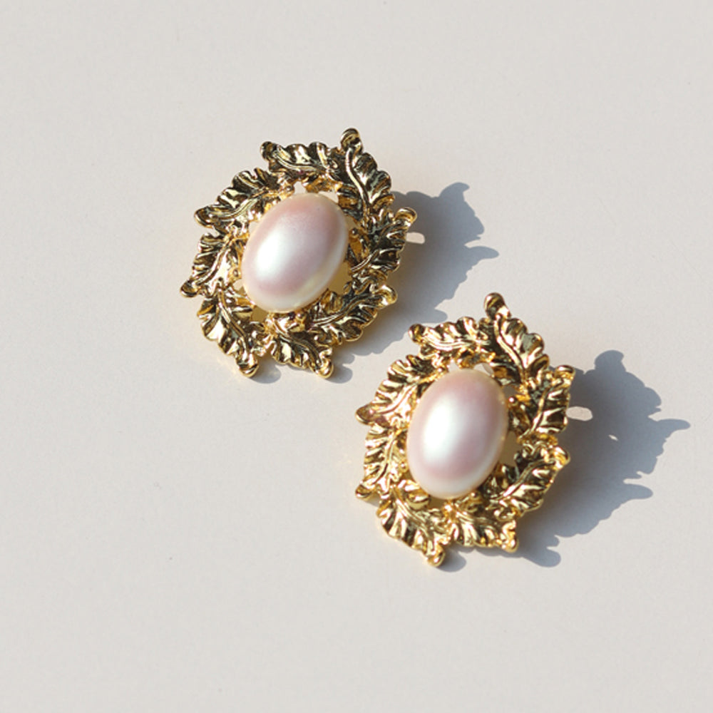 Victoria Pearl Earrings