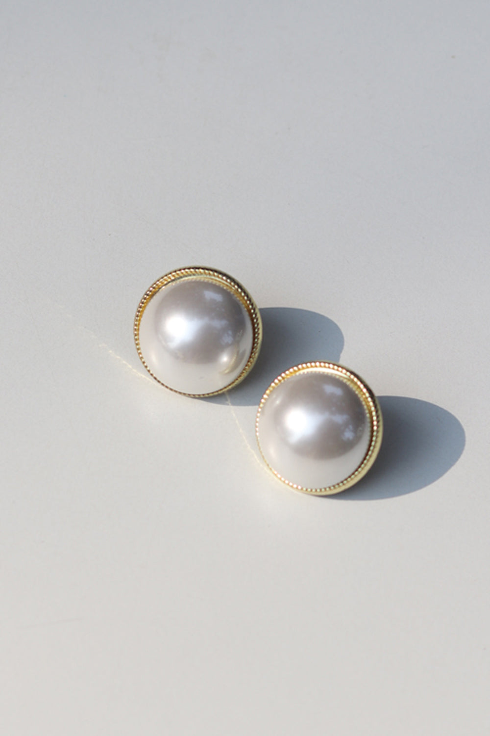 Adaa Pearl Studs