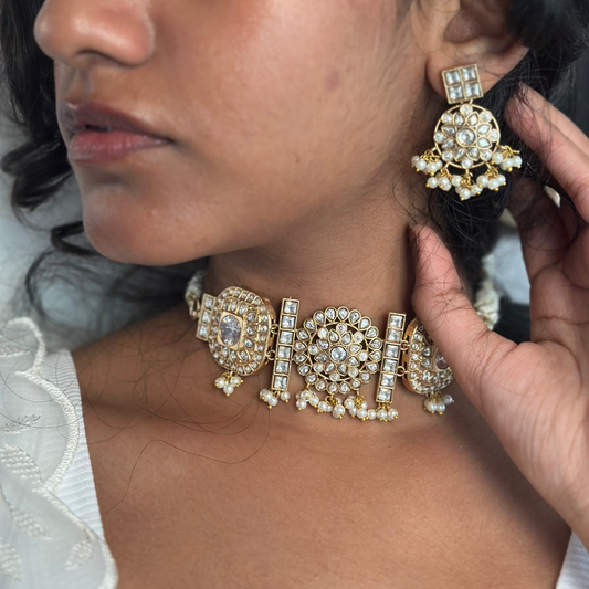 Suhela Choker set