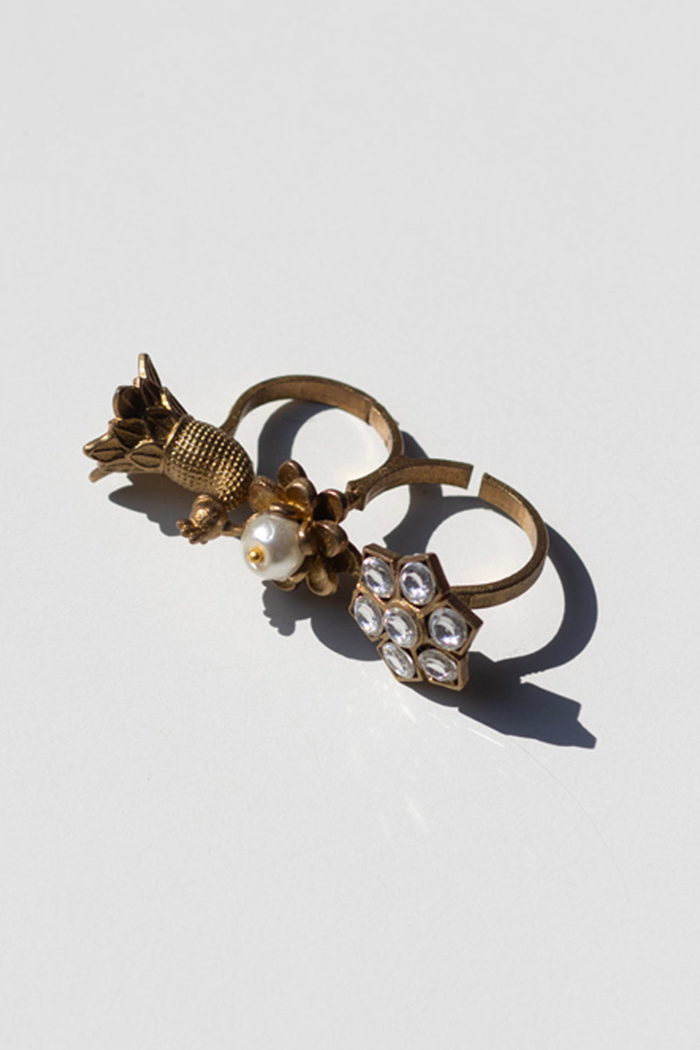 Naaz Double Finger Ring