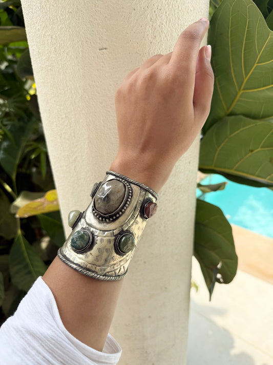 Masha Vintage Cuff